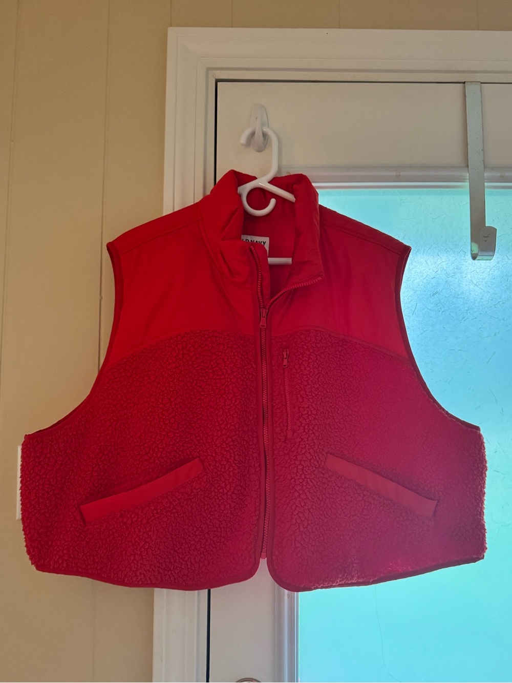 Cropped Old Navy Red Sherpa Zip Vest
